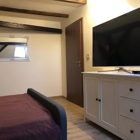 Privatunterkunft House