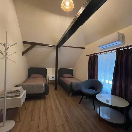 Rum i privatbostad House Battonya